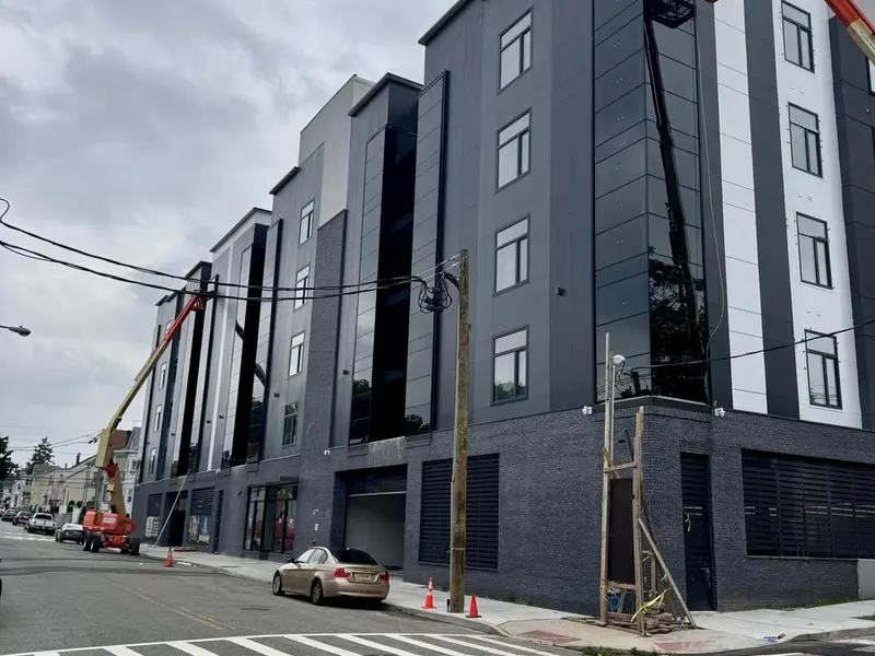Golden Hammer Construction commercial construction work, exterior facade phase